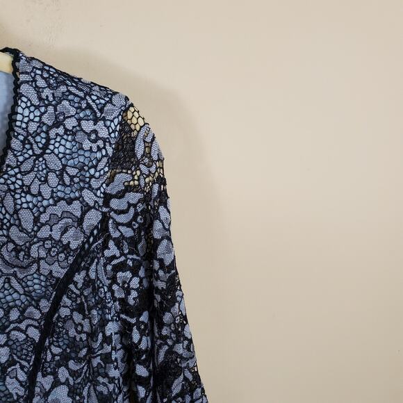 4/$25 Isaac Mizrahi Live! Lace Blouse Size XS - Picture 6 of 10